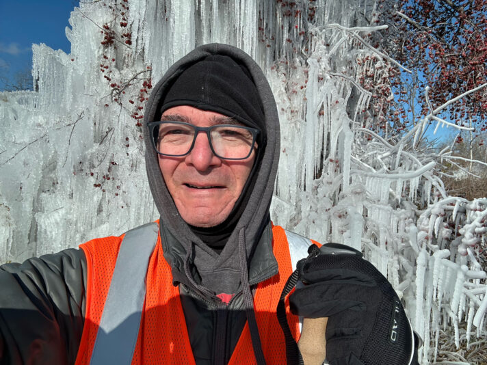 DA4A00DE-E9D2-4656-AF21-FE820209407C