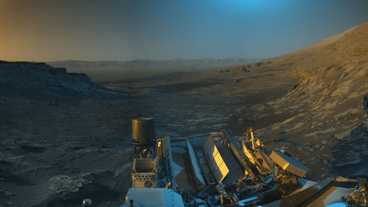 Read article: NASA's Curiosity Rover Sends a Picture Postcard From Mars