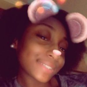 Profile photo of t_baeby
